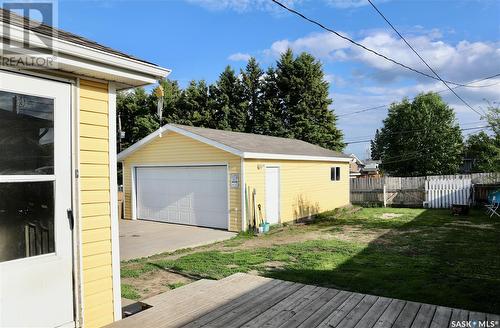 303 5Th Avenue E, Shellbrook, SK - Outdoor With Exterior