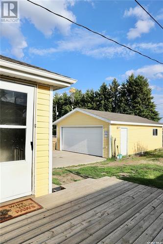 303 5Th Avenue E, Shellbrook, SK - Outdoor With Exterior