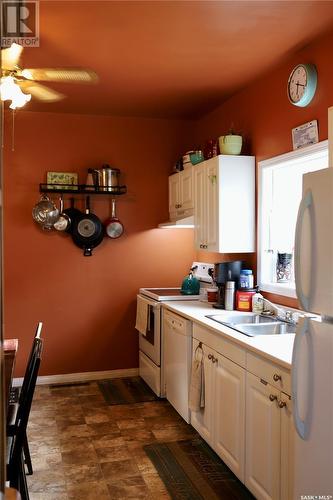 303 5Th Avenue E, Shellbrook, SK - Indoor Photo Showing Kitchen With Double Sink