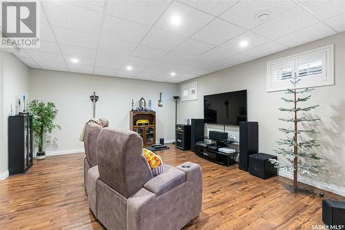 2 533 4Th Avenue Ne, Swift Current, SK - Indoor Photo Showing Basement