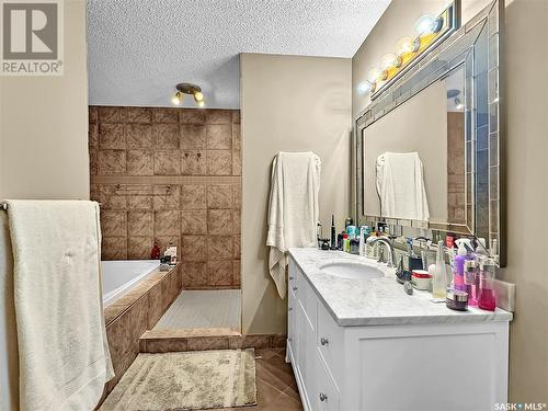 12 Chemin Bellevue Road, Battleford, SK - Indoor Photo Showing Bathroom