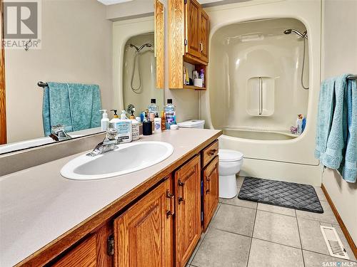 12 Chemin Bellevue Road, Battleford, SK - Indoor Photo Showing Bathroom