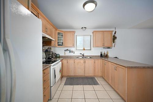 543 John Street N, Hamilton, ON - Indoor Photo Showing Kitchen With Double Sink