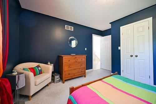 543 John Street N, Hamilton, ON - Indoor Photo Showing Bedroom