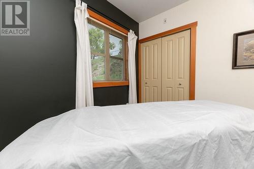 809 7Th  Avenue Unit# 211, Invermere, BC - Indoor Photo Showing Bedroom