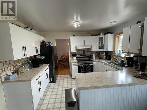 2039 Walnut Drive, Terrace, BC - Indoor Photo Showing Kitchen