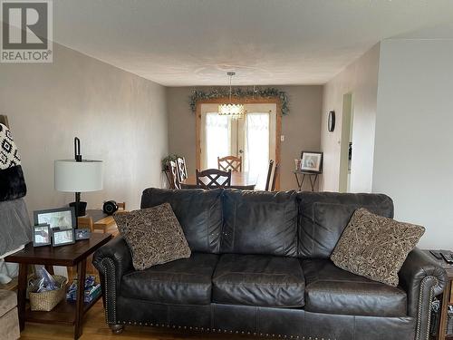 2039 Walnut Drive, Terrace, BC - Indoor Photo Showing Living Room