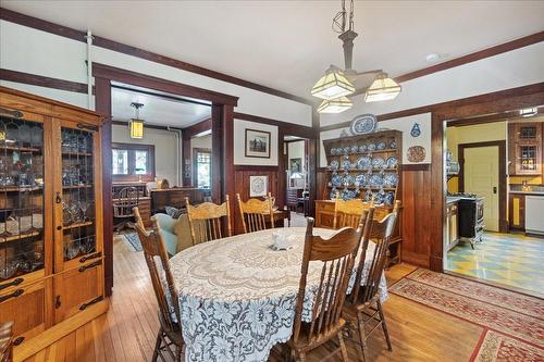 702 Mill Street, Nelson, BC - Indoor Photo Showing Dining Room