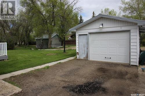 419 Railway Street, Eastend, SK - Outdoor