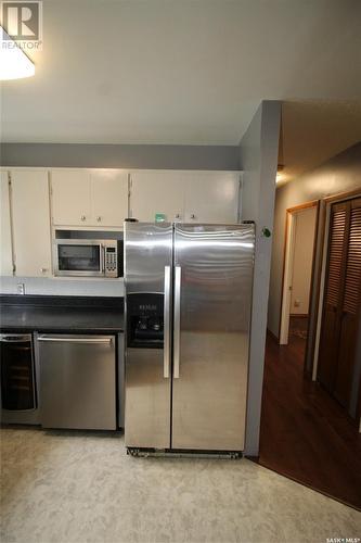 419 Railway Street, Eastend, SK - Indoor Photo Showing Kitchen With Stainless Steel Kitchen