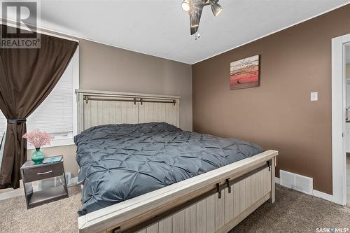806 Stadacona Street W, Moose Jaw, SK - Indoor Photo Showing Bedroom