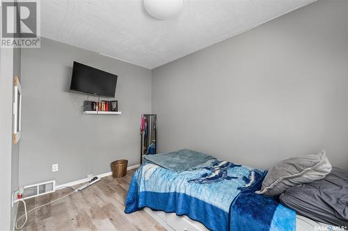 806 Stadacona Street W, Moose Jaw, SK - Indoor Photo Showing Bedroom