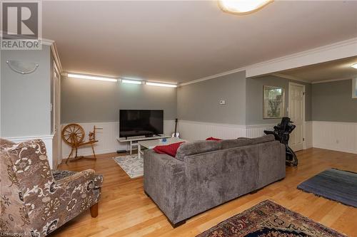 11 Robert Street, Sundridge, ON - Indoor Photo Showing Living Room