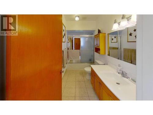 9405 Spartan Drive, Osoyoos, BC - Indoor Photo Showing Bathroom