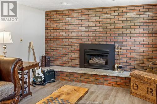 52 Middle Side Road North, Amherstburg, ON - Indoor Photo Showing Living Room With Fireplace