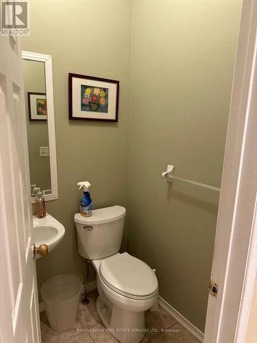 573 Kaiser Drive, Mississauga, ON - Indoor Photo Showing Bathroom