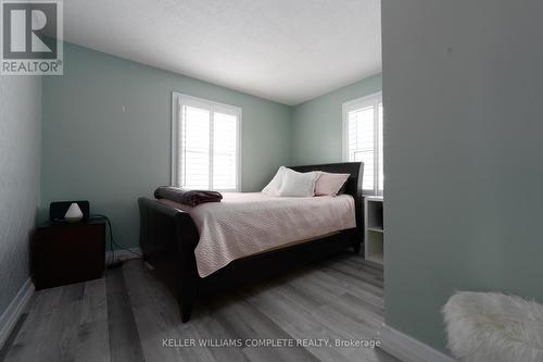 560 Rosehill Road, Fort Erie, ON - Indoor Photo Showing Bedroom