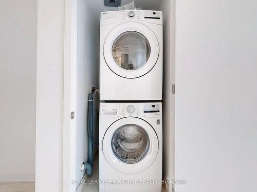 E-511-130 River St, Toronto, ON - Indoor Photo Showing Laundry Room