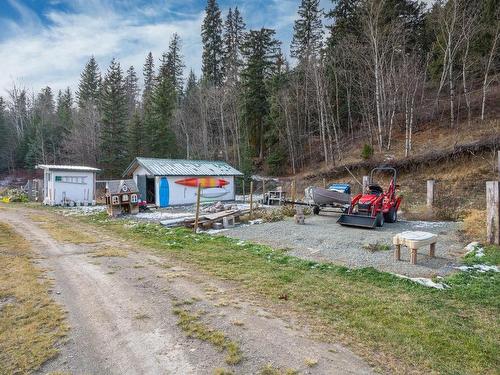 6265 Cariboo Hwy 97, Clinton, BC 