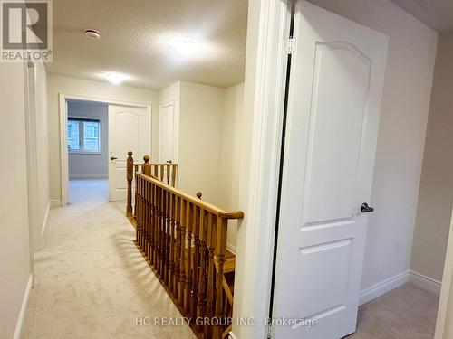 202 Fallharvest Way, Whitchurch-Stouffville, ON - Indoor Photo Showing Other Room