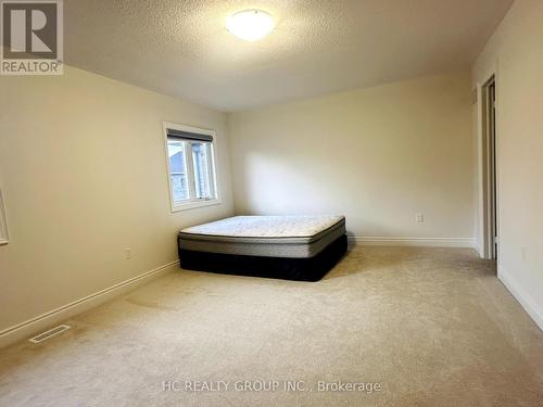 202 Fallharvest Way, Whitchurch-Stouffville, ON - Indoor Photo Showing Bedroom