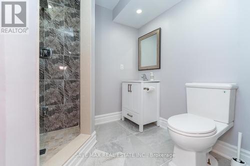 1 Casa Lane, Brampton, ON - Indoor Photo Showing Bathroom