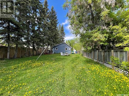 618 3Rd Avenue W, Meadow Lake, SK - Outdoor With Backyard