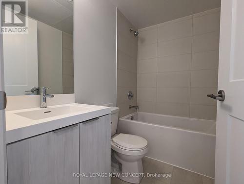 1707 - 8 Widmer Street, Toronto, ON - Indoor Photo Showing Bathroom