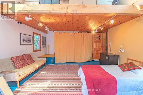 1013 7A Hwy, Kawartha Lakes (Bethany), ON - Indoor Photo Showing Bedroom