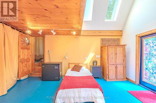 1013 7A Hwy, Kawartha Lakes (Bethany), ON - Indoor Photo Showing Bedroom