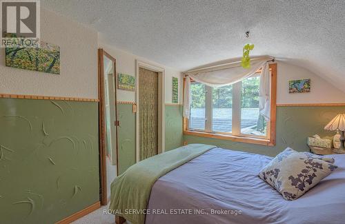 1013 7A Hwy, Kawartha Lakes (Bethany), ON - Indoor Photo Showing Bedroom