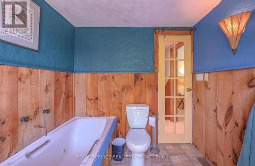 1013 7A Hwy, Kawartha Lakes (Bethany), ON - Indoor Photo Showing Bathroom