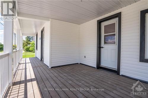 526 Church Street, North Dundas (706 - Winchester), ON - Outdoor With Deck Patio Veranda With Exterior