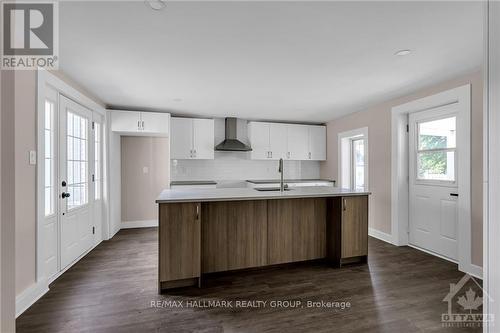 526 Church Street, North Dundas (706 - Winchester), ON - Indoor Photo Showing Kitchen