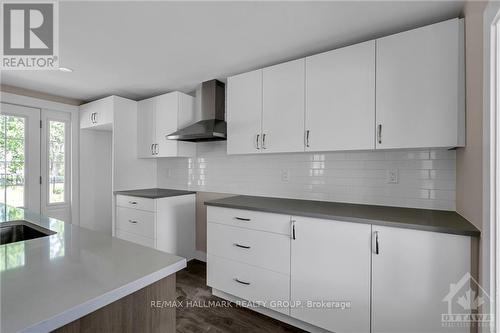 526 Church Street, North Dundas (706 - Winchester), ON - Indoor Photo Showing Kitchen