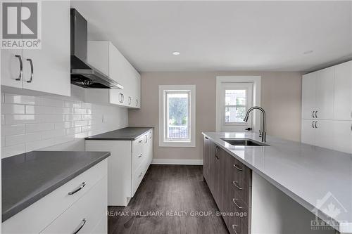 526 Church Street, North Dundas (706 - Winchester), ON - Indoor Photo Showing Kitchen