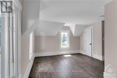 526 Church Street, North Dundas (706 - Winchester), ON - Indoor Photo Showing Other Room