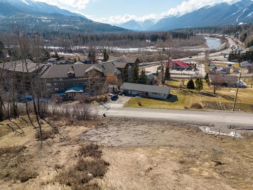 1653 Mcleod Avenue, Fernie, BC 