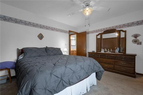 2808 Dominion Road, Ridgeway, ON - Indoor Photo Showing Bedroom