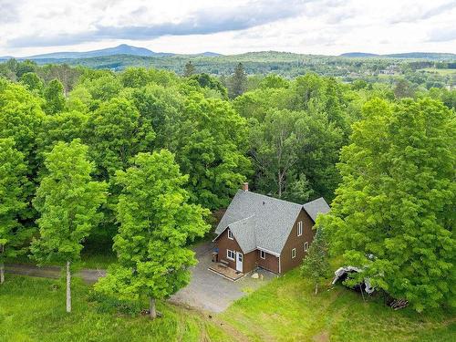 Photo aÃ©rienne - 14 Rue Highland, Sutton, QC - Outdoor With View