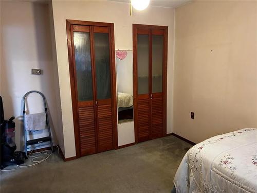 1617 7Th Street, Brandon, MB - Indoor Photo Showing Bedroom