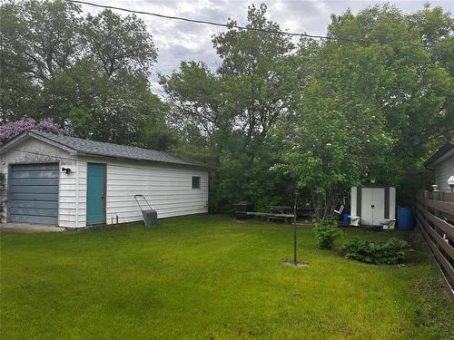 1617 7Th Street, Brandon, MB - Outdoor