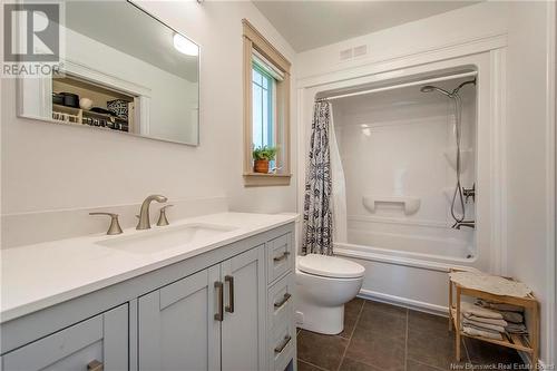 121 Meredith Avenue, Saint John, NB - Indoor Photo Showing Bathroom