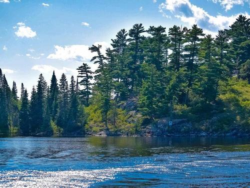 8 Five Point Island, South Of Kenora, ON 