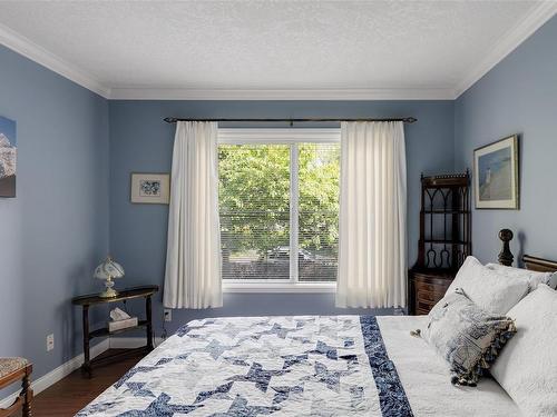 214-405 Quebec St, Victoria, BC - Indoor Photo Showing Bedroom