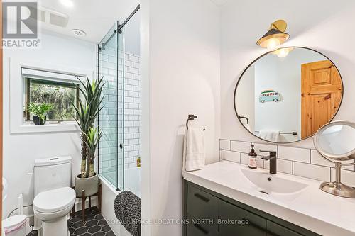 111 Castleview Road, Blue Mountains, ON - Indoor Photo Showing Bathroom