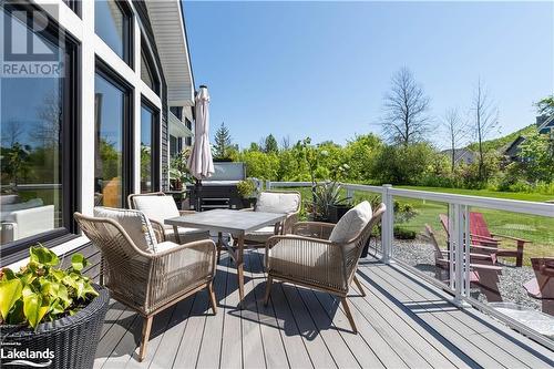 106 Barton Boulevard, Clarksburg, ON - Outdoor With Deck Patio Veranda With Exterior