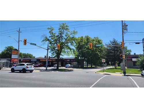 2410-2412 2416-2488 Tecumseh Road West, Windsor, ON 