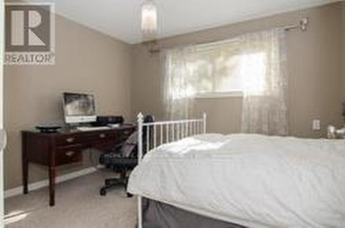 196 Lockhart Drive, St. Catharines, ON - Indoor Photo Showing Bedroom