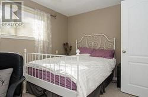 196 Lockhart Drive, St. Catharines, ON - Indoor Photo Showing Bedroom